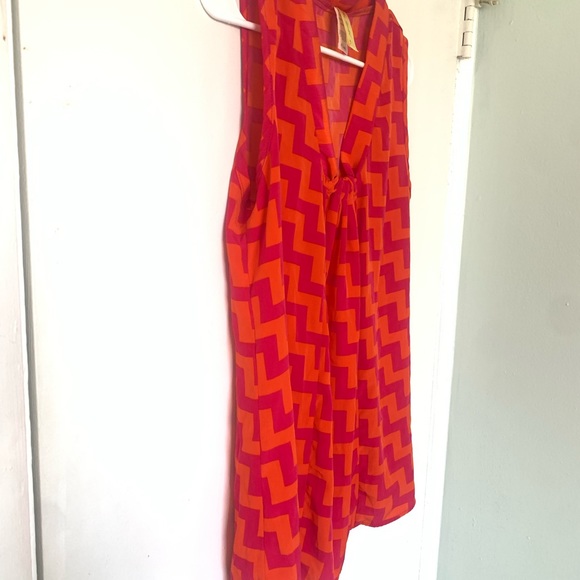 Bee Stitched sleeveless blouse size small - Picture 5 of 6